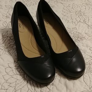Clarks Emily Alexa black low pump, 7.5